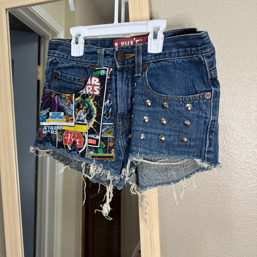 Levis Star Wars Jean Shorts